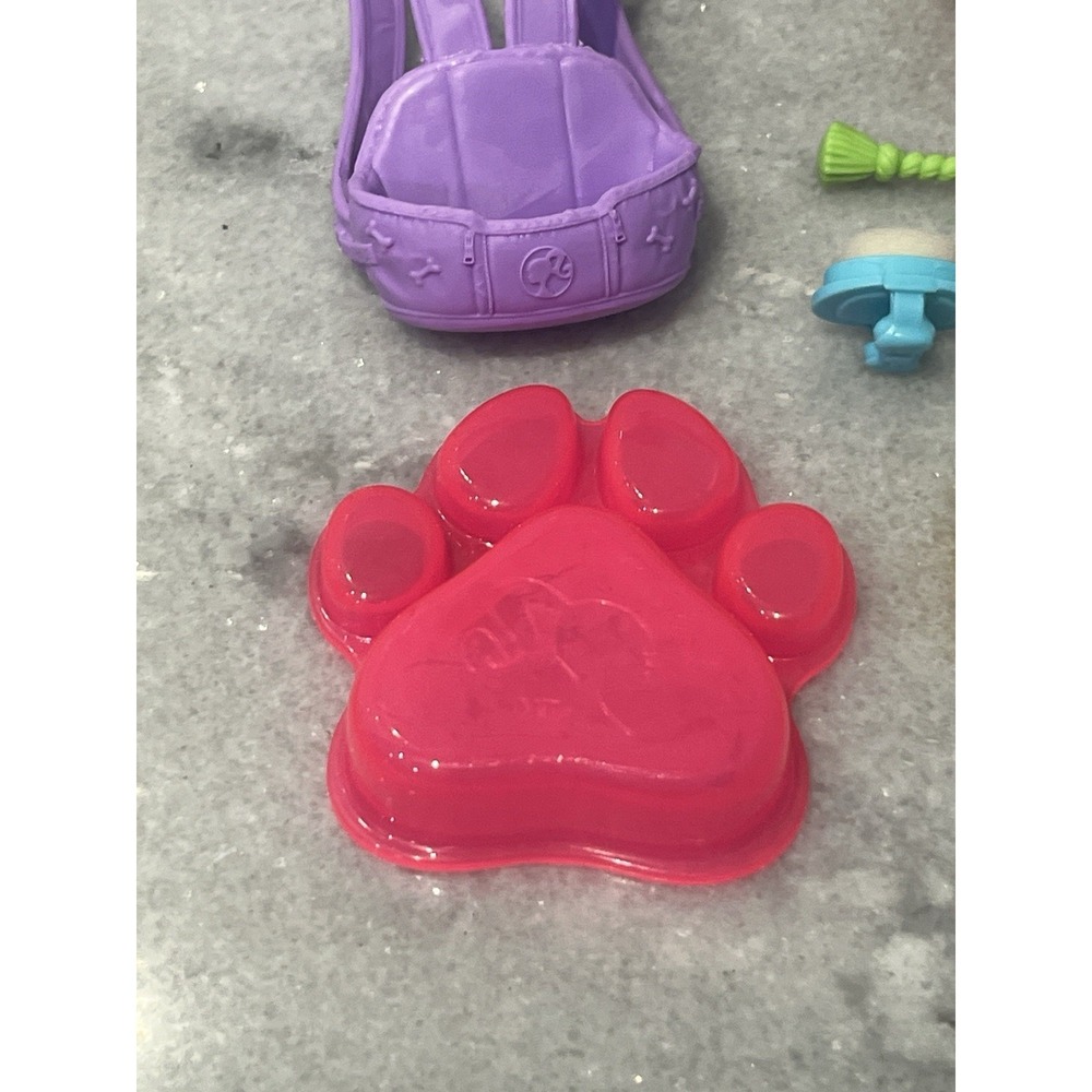Barbie NEWBORN PUPS Set Accessories- Mom Dog Taffy Puppies Pet -‎ NO DOGS - Picture 2 of 3